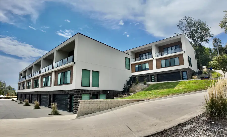 550 Indianola Road #11, Des Moines, IA 50315 - #2