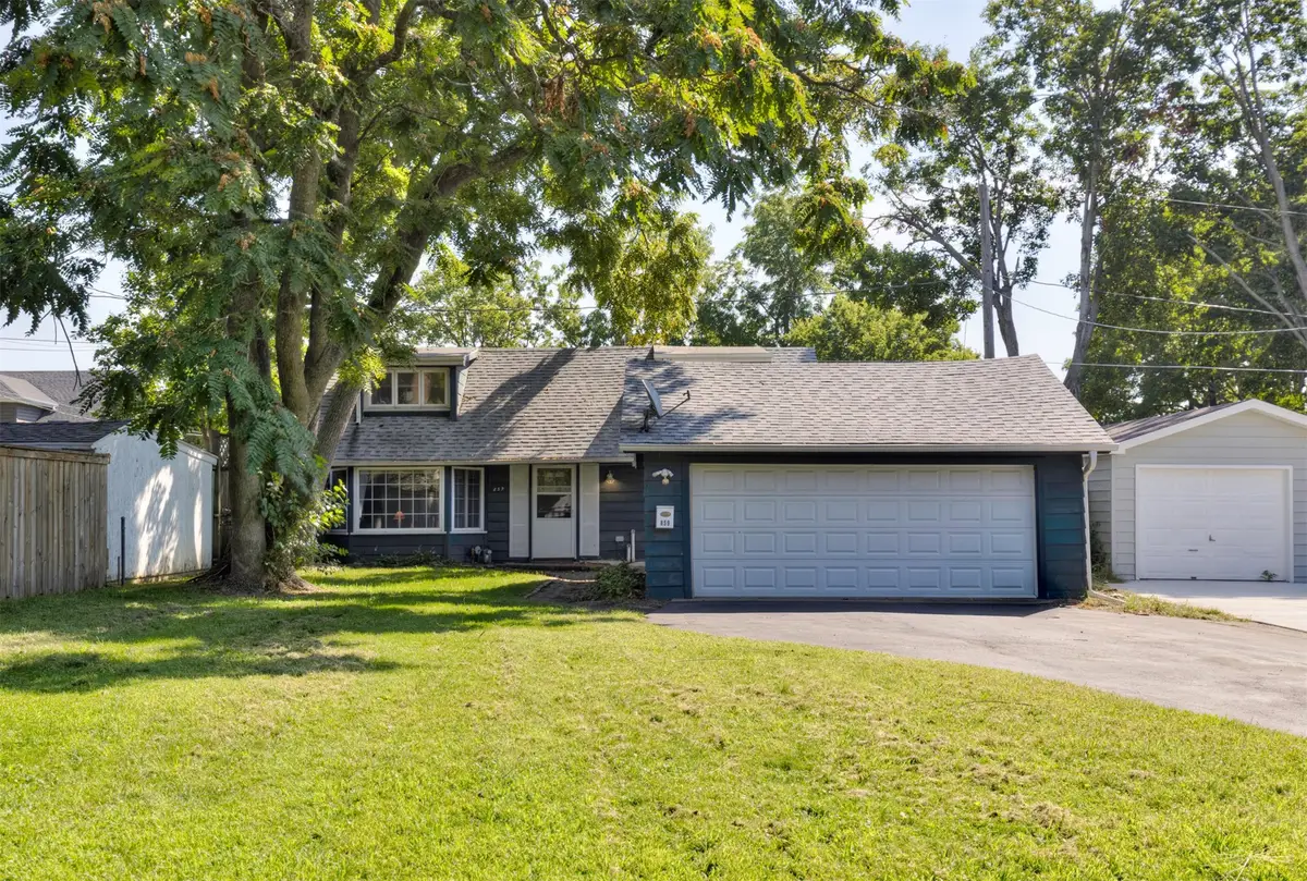 859 40th Place, Des Moines, IA 50312 - #1