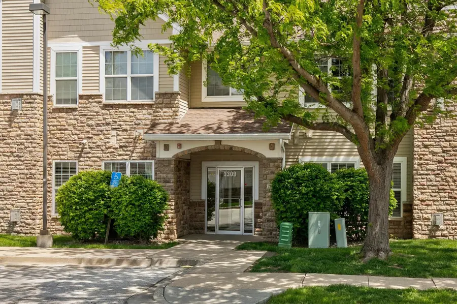 1309 SE University Avenue #108, Waukee, IA 50263 - #2