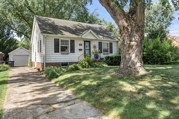 2824 44th Street, Des Moines, IA 50310