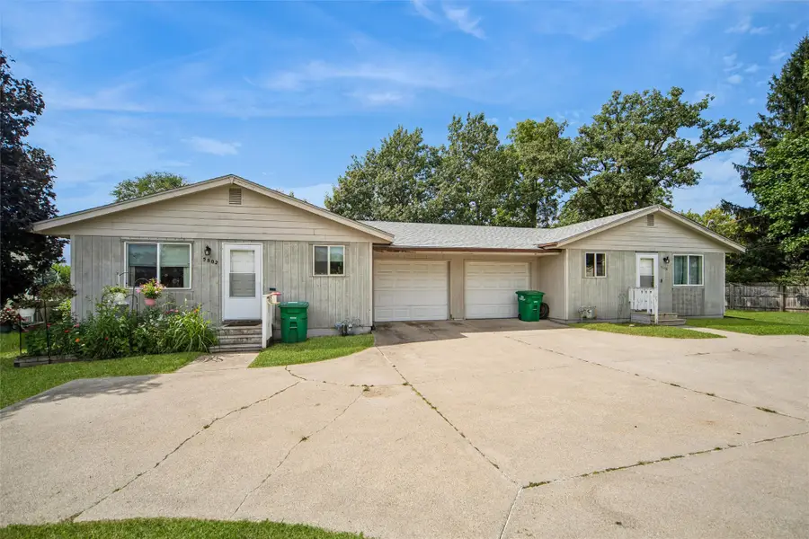 5802 & 5806 NE 3rd Street, Des Moines, IA 50313 - #2