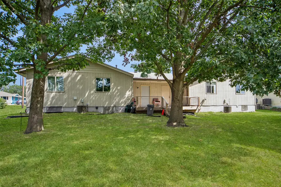 5802 & 5806 NE 3rd Street, Des Moines, IA 50313 - #3