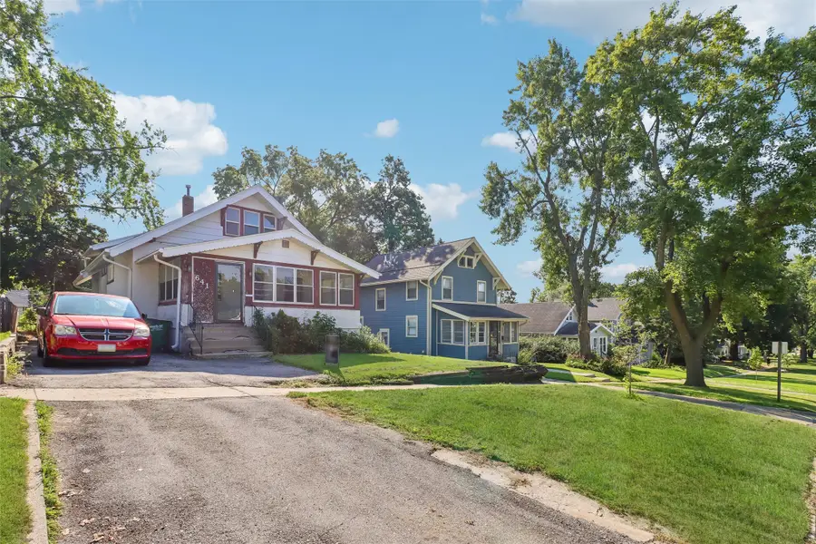 641 7th Street, West Des Moines, IA 50265 - #2