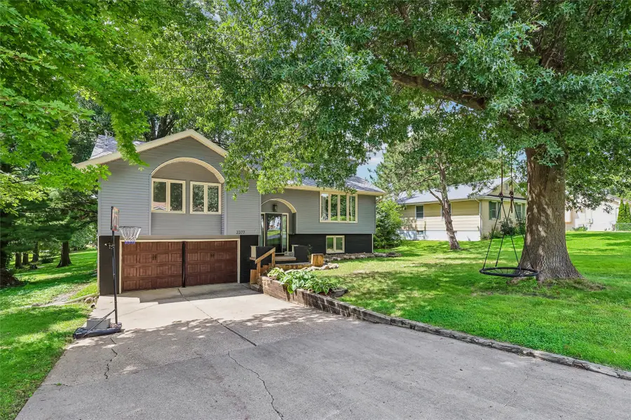 2377 SE 13th Street, West Des Moines, IA 50265 - #2