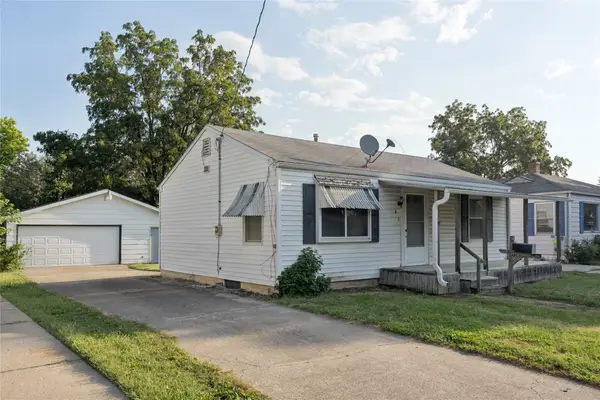8 Southampton Court, Newton, IA 50208