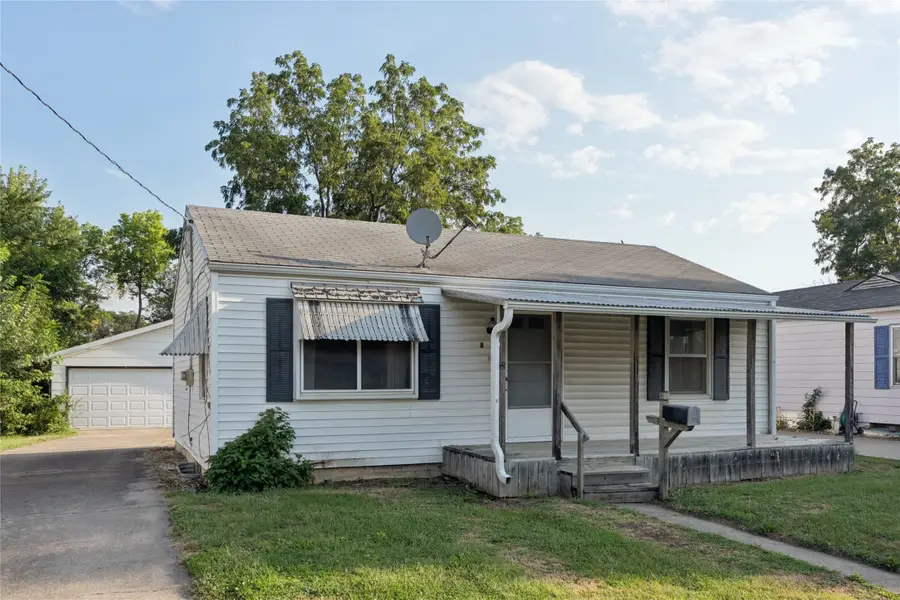 8 Southampton Court, Newton, IA 50208 - #2