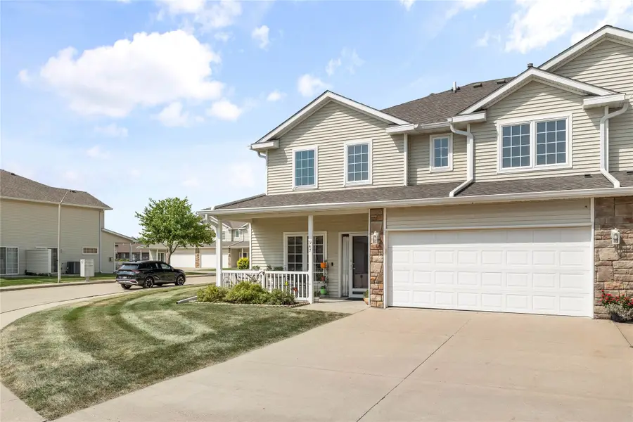 947 Red Hawk Way Se, Altoona, IA 50009 - #3