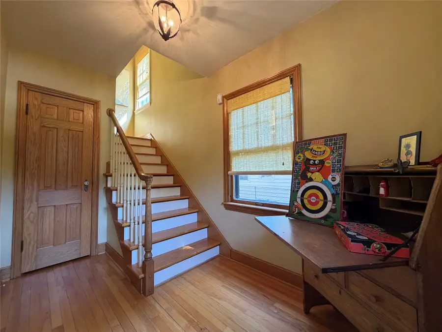 3909 Adams Avenue, Des Moines, IA 50310 - #3
