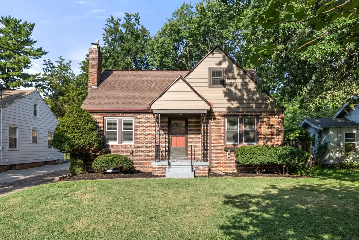 2018 36th Street, Des Moines, IA 50310 - #1