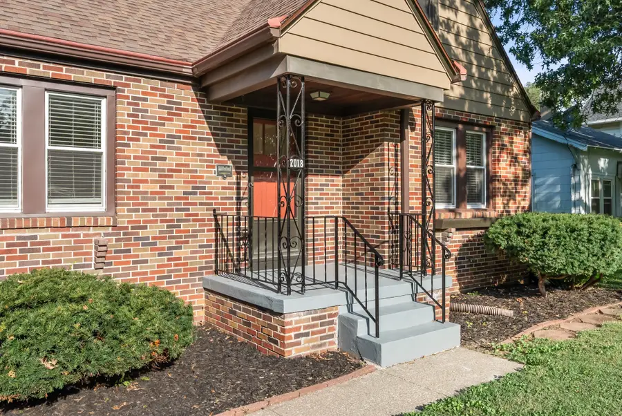 2018 36th Street, Des Moines, IA 50310 - #2