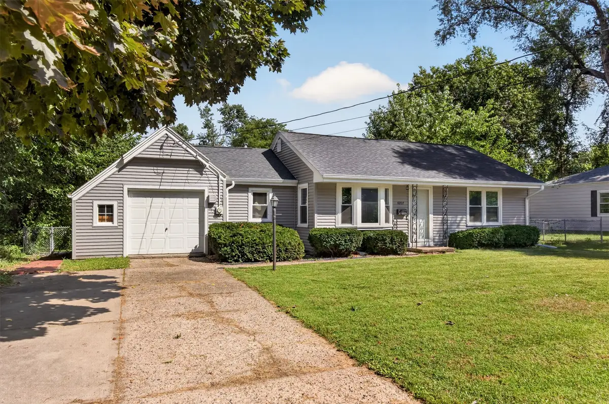 4207 Madison Avenue, Des Moines, IA 50310 - #1