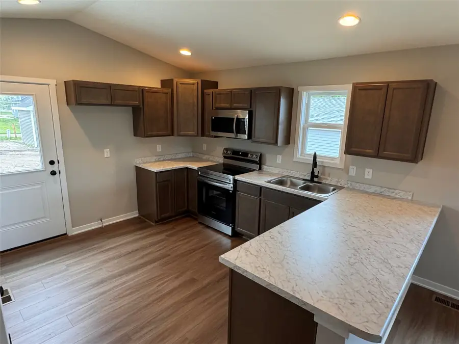 1909 E 22nd Street, Des Moines, IA 50317 - #3