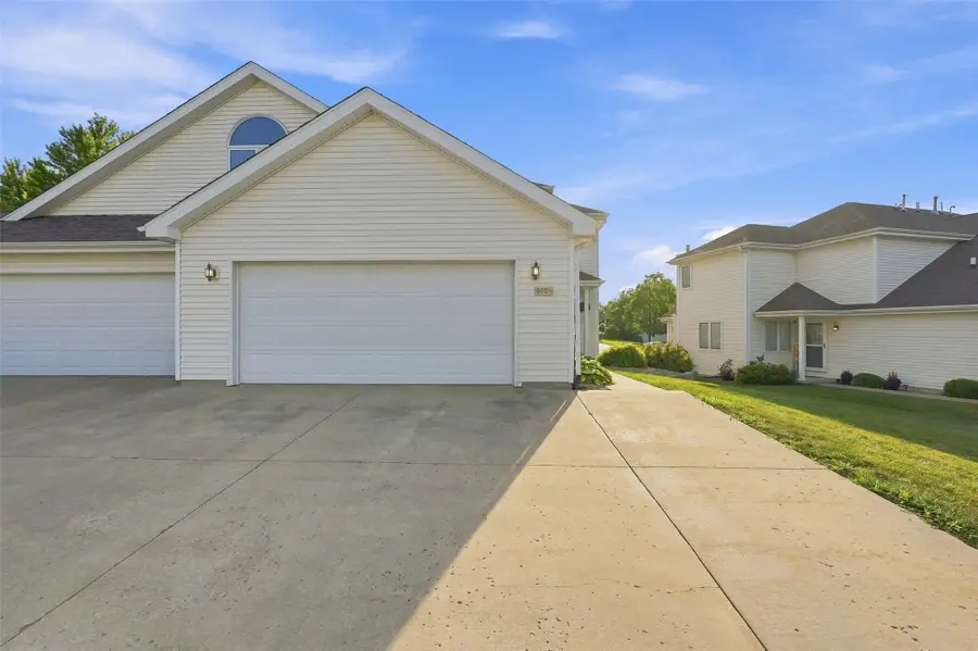 500 1/2 Brabant Laan, Pella, IA 50219 - #3
