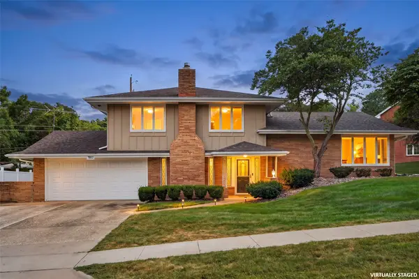 7900 College Drive, Windsor Heights, IA 50324