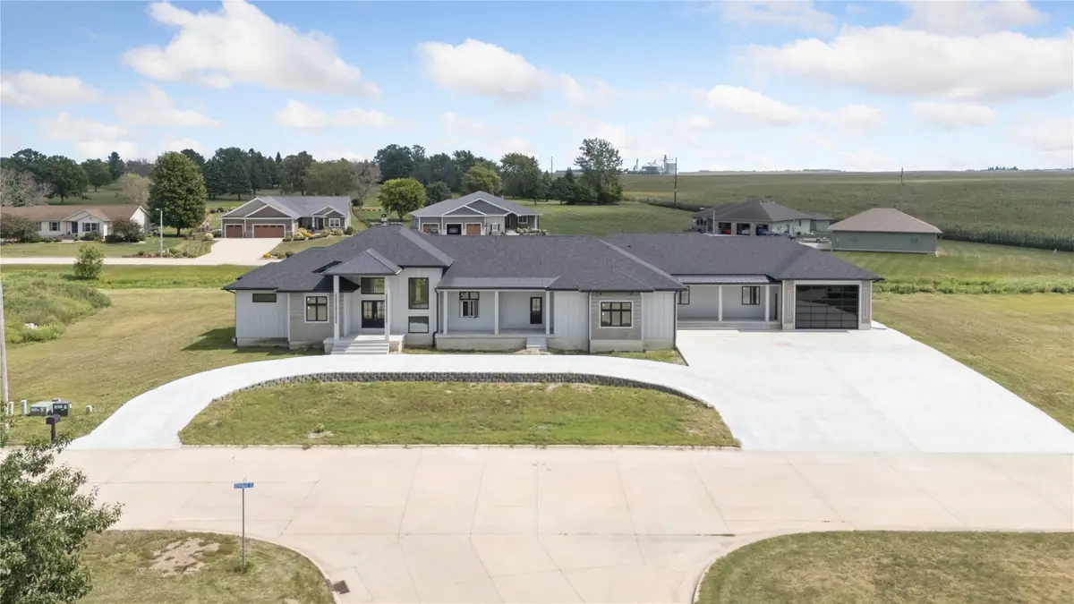 1312 Schmalle Circle, Belmond, IA 50421 - #1