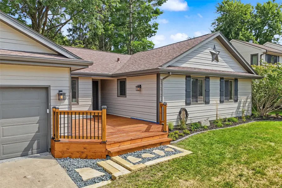 1007 Woodland Park Drive, West Des Moines, IA 50266 - #2