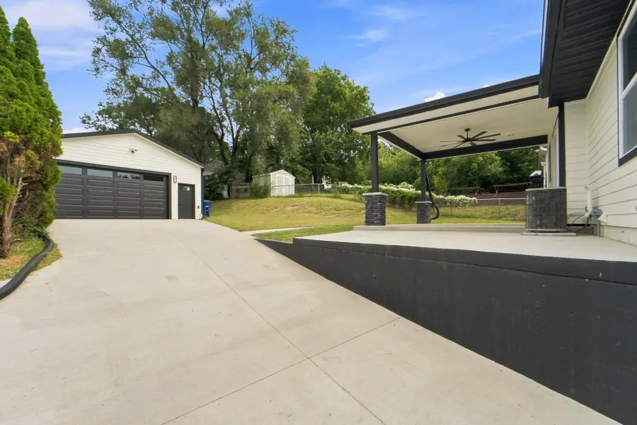 2536 Morton Avenue, Des Moines, IA 50317 - #3