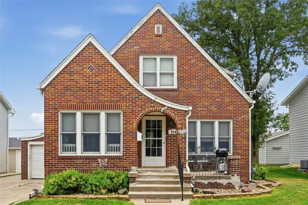 214 Main Street N, Carroll, IA 51401