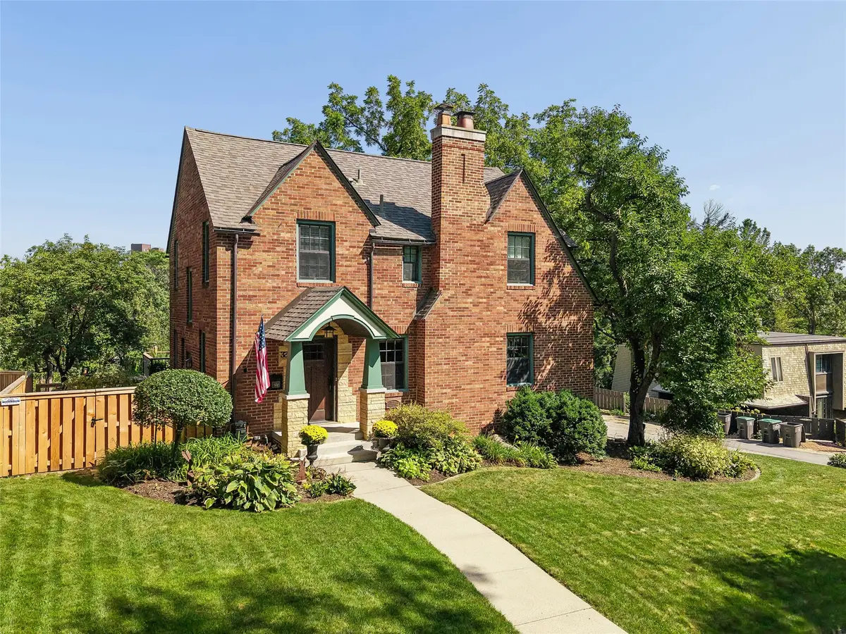 3231 Terrace Drive, Des Moines, IA 50312 - #1