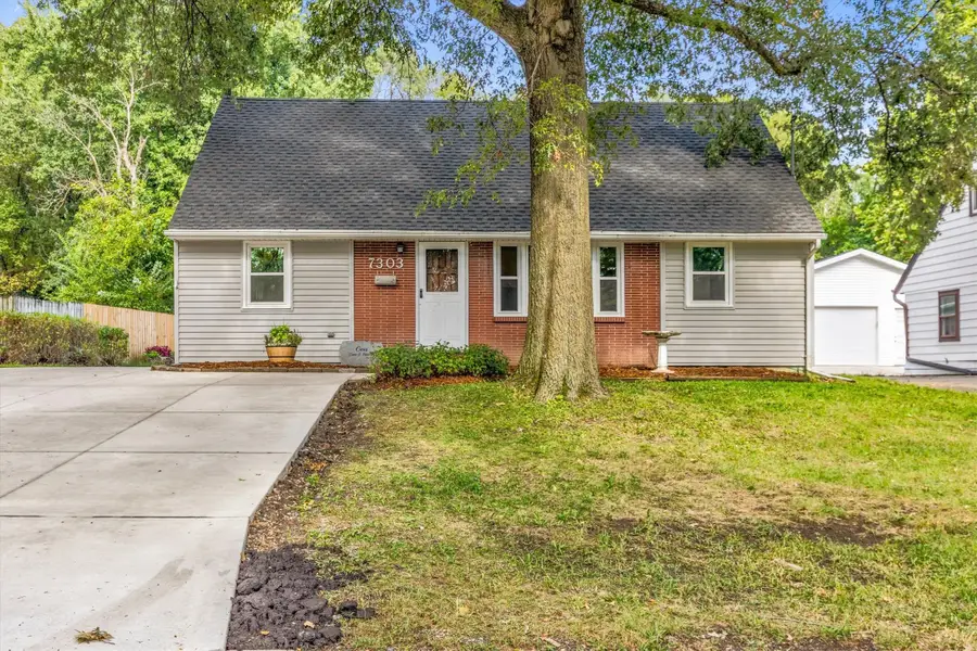 7303 SW 17th Street, Des Moines, IA 50315 - #2