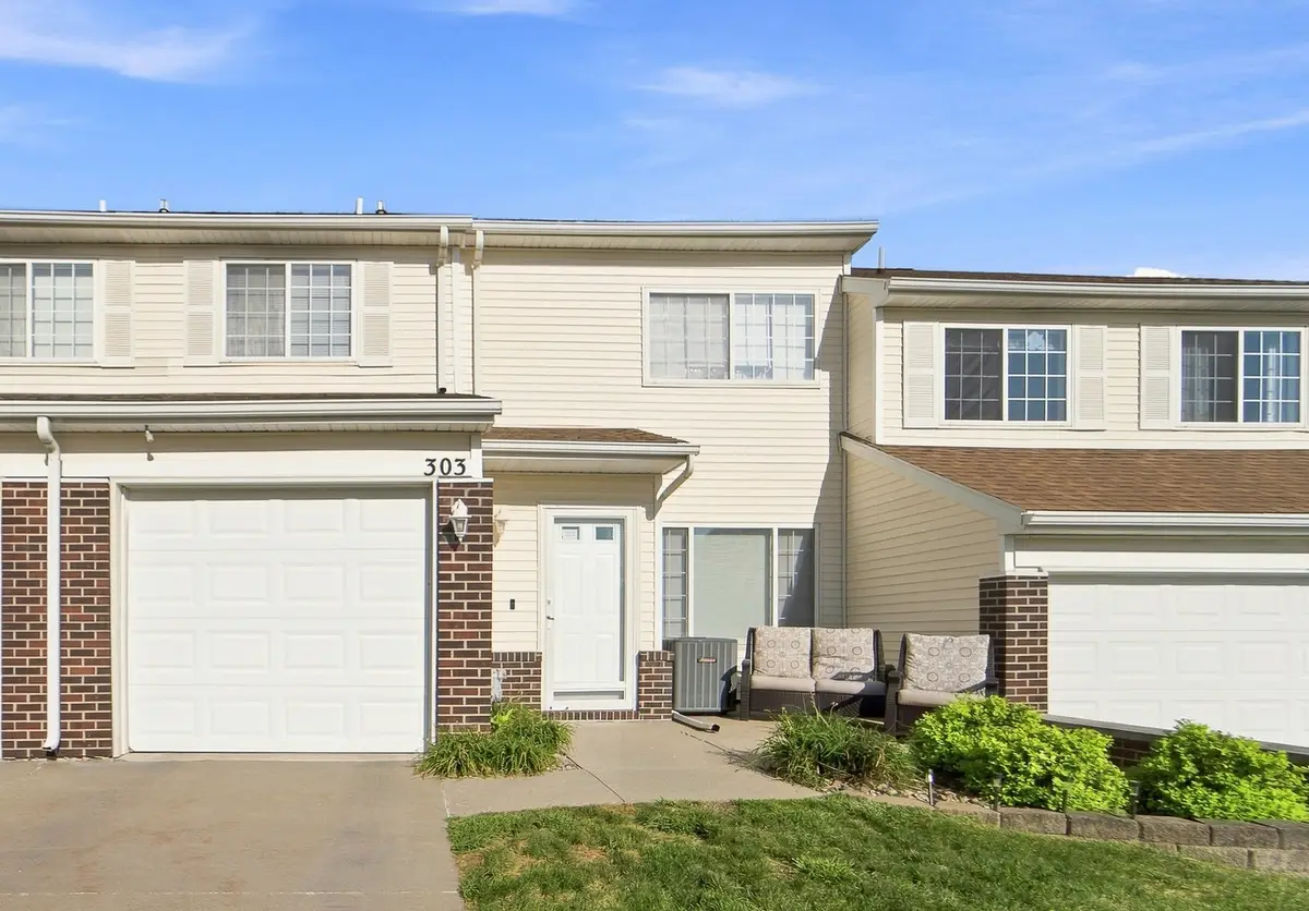 3701 Brook Ridge Court #303, Des Moines, IA 50317 - #1
