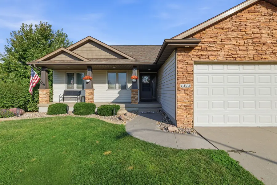 4316 NE Par View Court, Ankeny, IA 50021 - #2