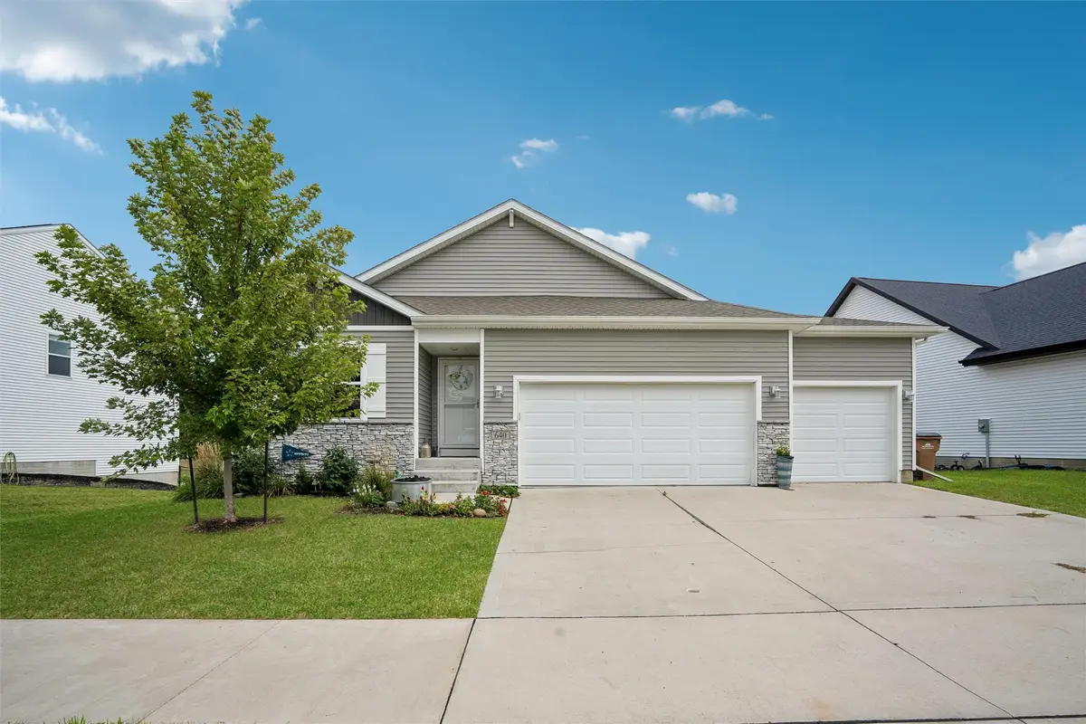 640 S 8th Street, Carlisle, IA 50047 - #1