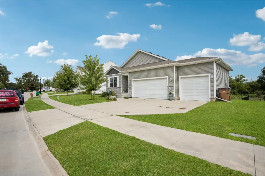 640 S 8th Street, Carlisle, IA 50047 - #2