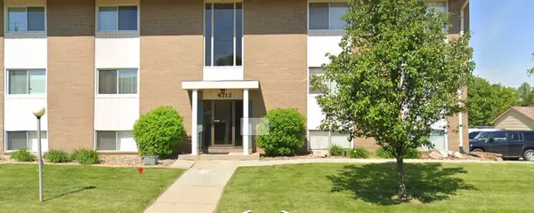 4212 62nd Street #1, Urbandale, IA 50322