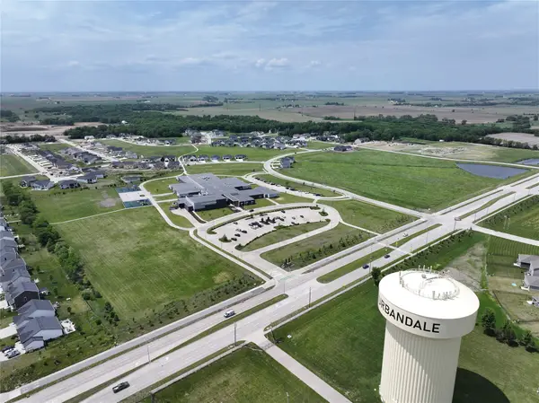 17550 Northview Drive, Urbandale, IA 50263