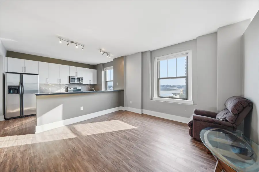 400 Walnut Street #903, Des Moines, IA 50309 - #3
