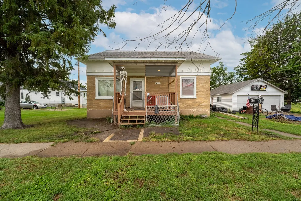 422 8th Street, Boone, IA 50036 - #1