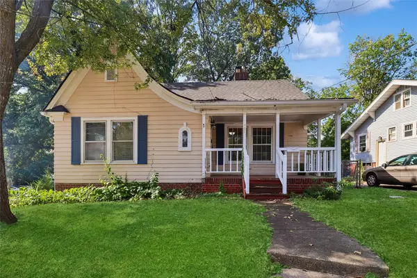 1660 Northwest Drive, Des Moines, IA 50310