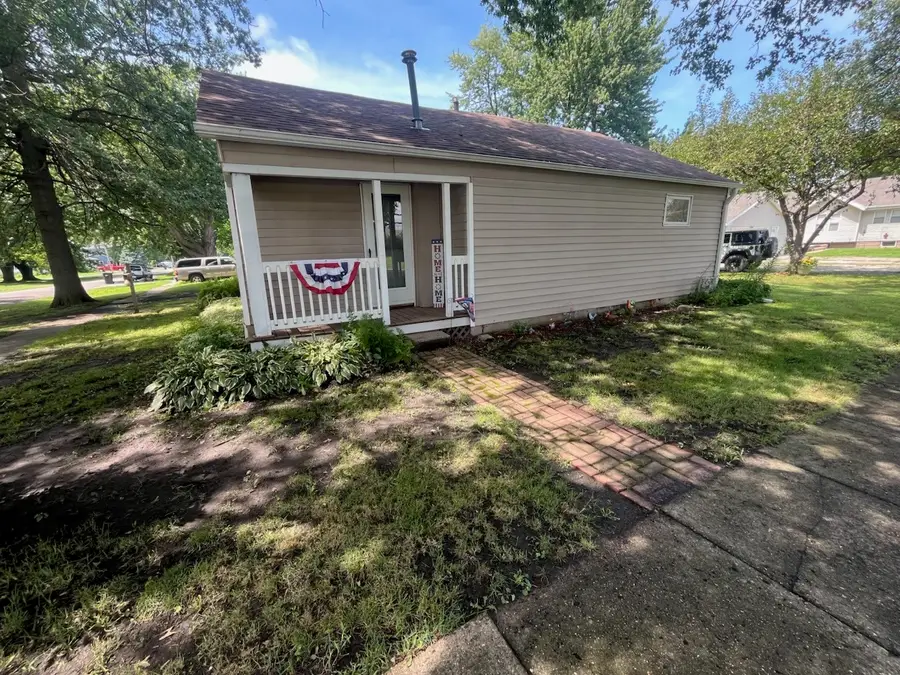 106 E 6th Street, Prairie City, IA 50228 - #3