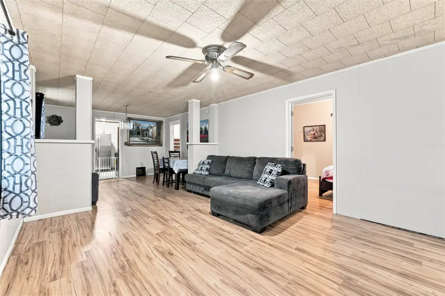 2021 2nd Street, Perry, IA 50220 - #2
