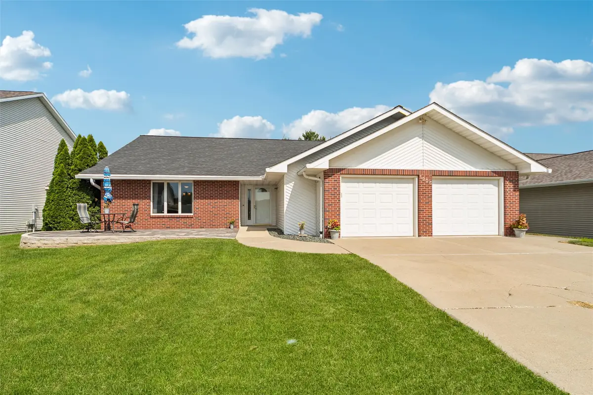 1906 Lowell Street, Granger, IA 50109 - #1