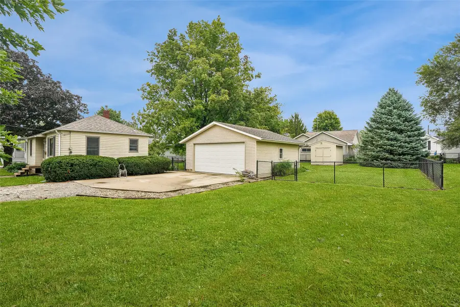922 W 7th Street S, Newton, IA 50208 - #3
