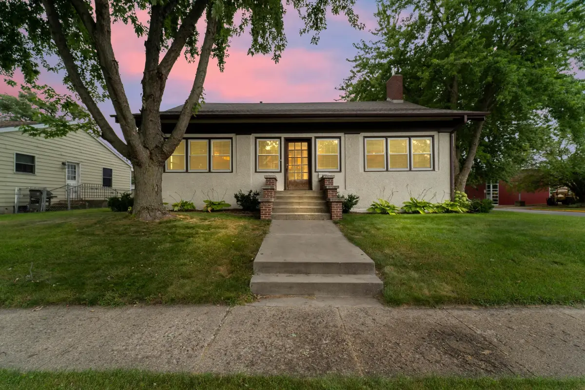 708 Lincoln Highway, Nevada, IA 50201 - #1