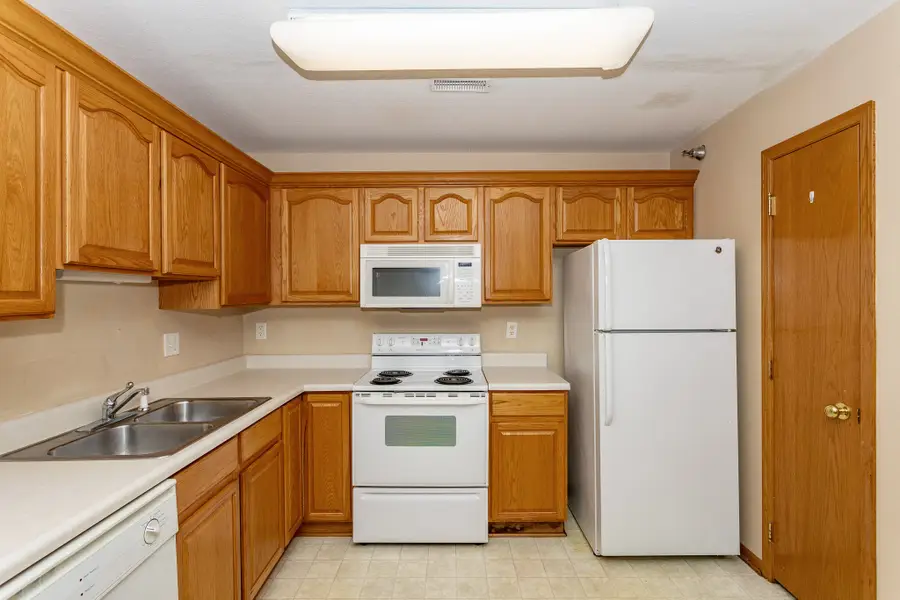 4120 100th Street #4, Urbandale, IA 50322 - #2