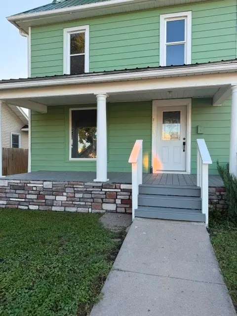1423 3rd Street, Perry, IA 50220 - #3