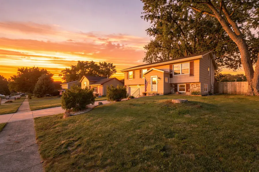 4407 67th Street, Urbandale, IA 50322 - #2