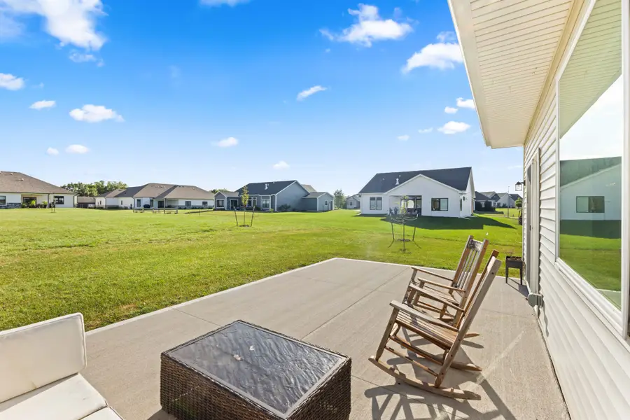 707 Fountain View Drive, Pella, IA 50219 - #3