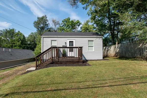 1270 E 36th Court, Des Moines, IA 50317