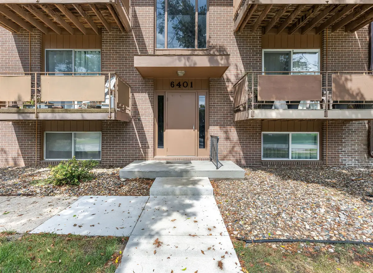 6401 Aurora Avenue #2, Urbandale, IA 50322 - #1