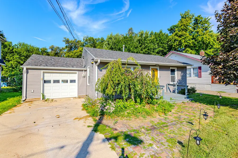 313 E 13th Street N, Newton, IA 50208 - #2