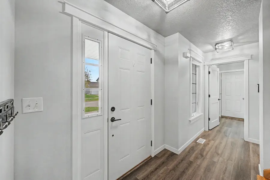 1540 3rd Avenue Se, Altoona, IA 50009 - #3