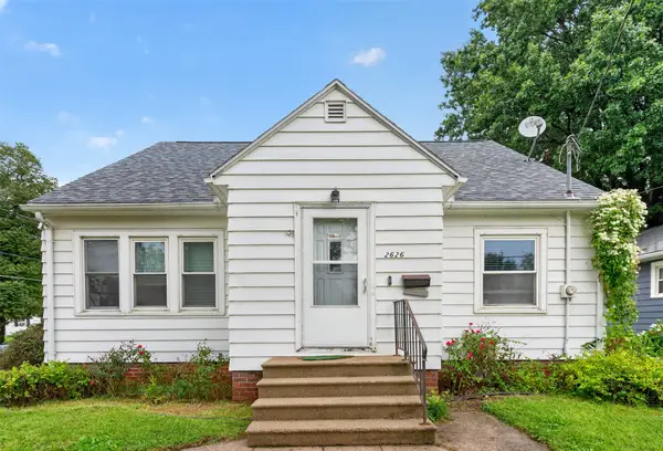 2626 Maple Street, Des Moines, IA 50317