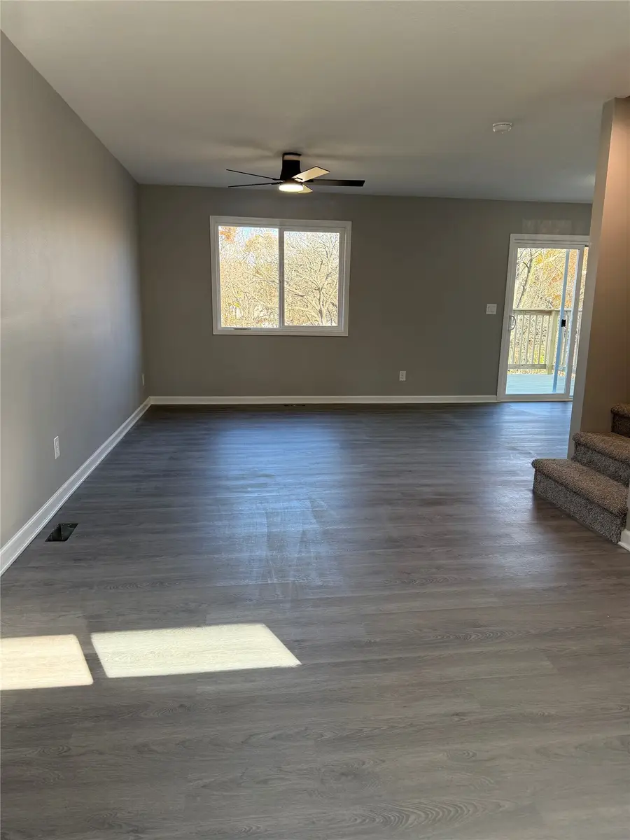 342 E Pleasant View Drive, Des Moines, IA 50315 - #2