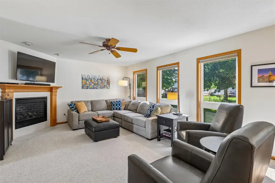 6312 NW 96th Street, Johnston, IA 50131 - #2