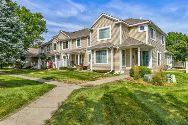 9928 Country View Lane, Johnston, IA 50131
